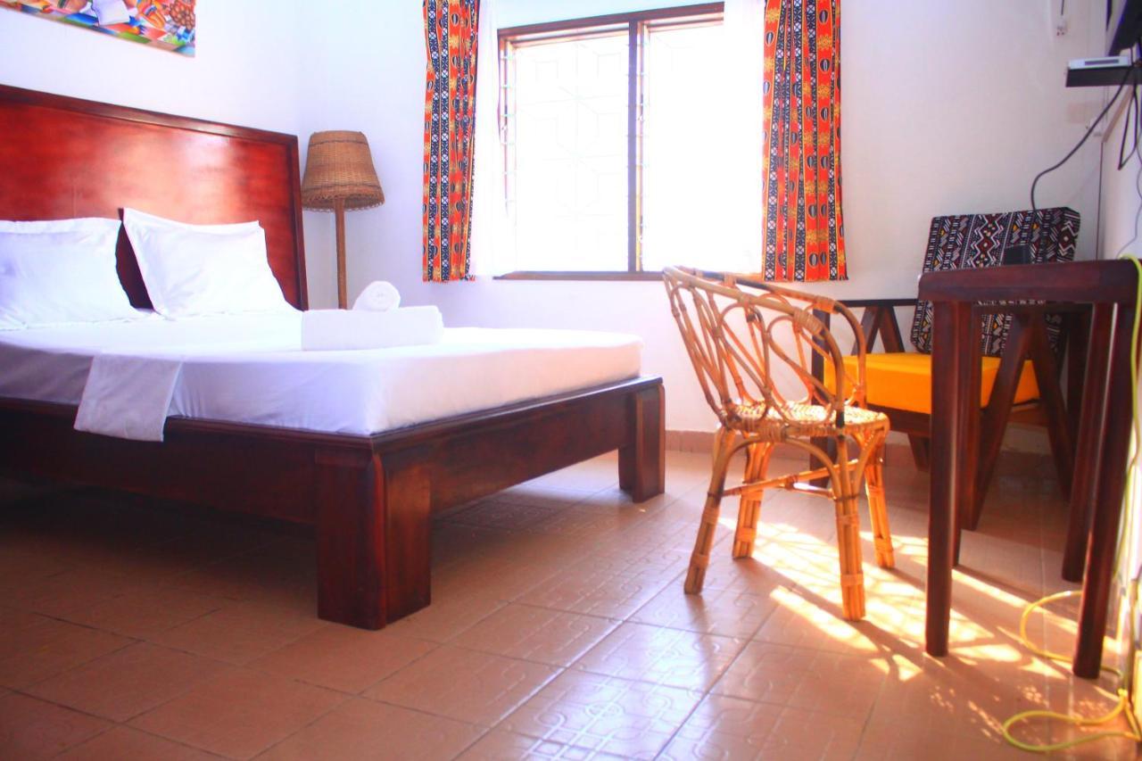 Hotel Fiiaa Yaoundé Exteriér fotografie