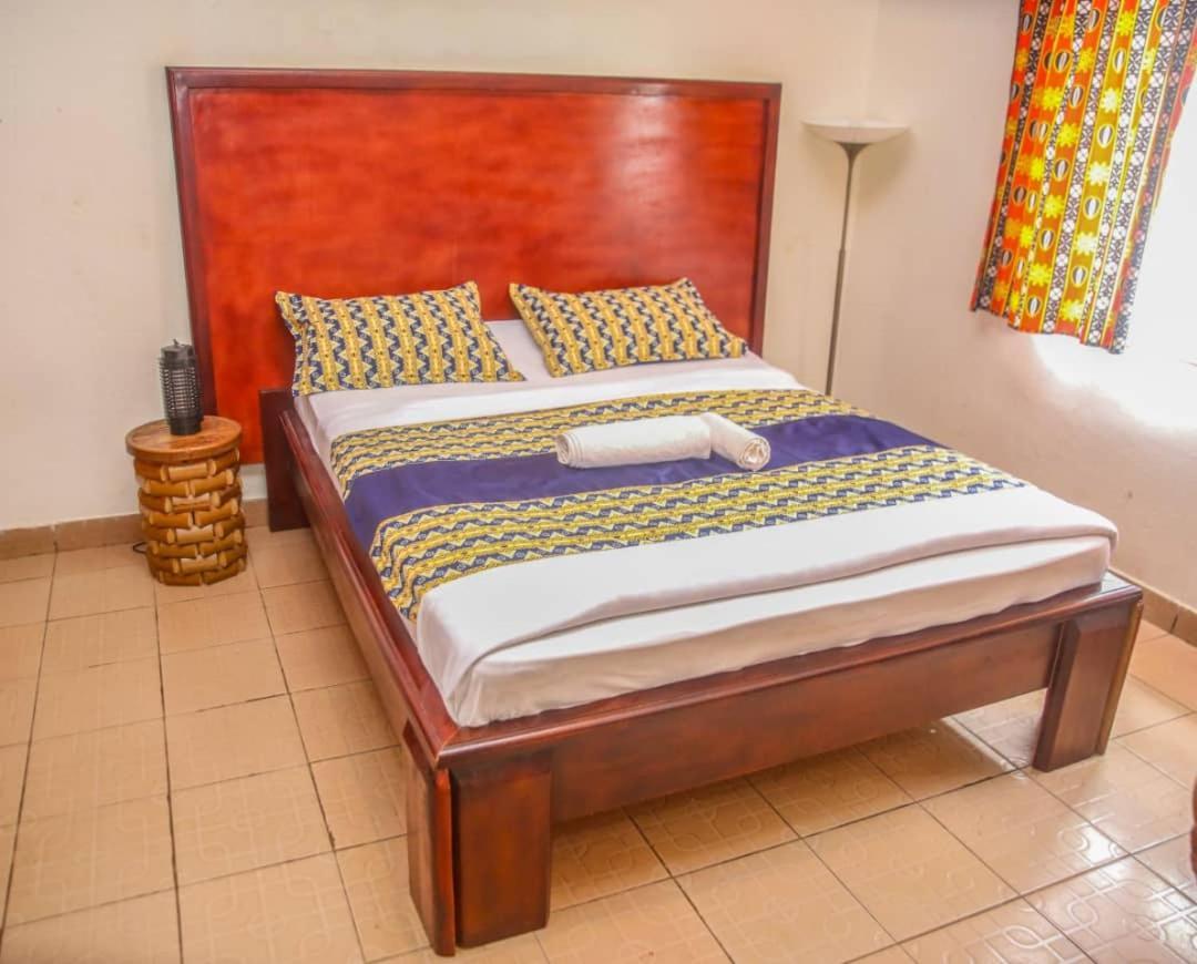Hotel Fiiaa Yaoundé Exteriér fotografie