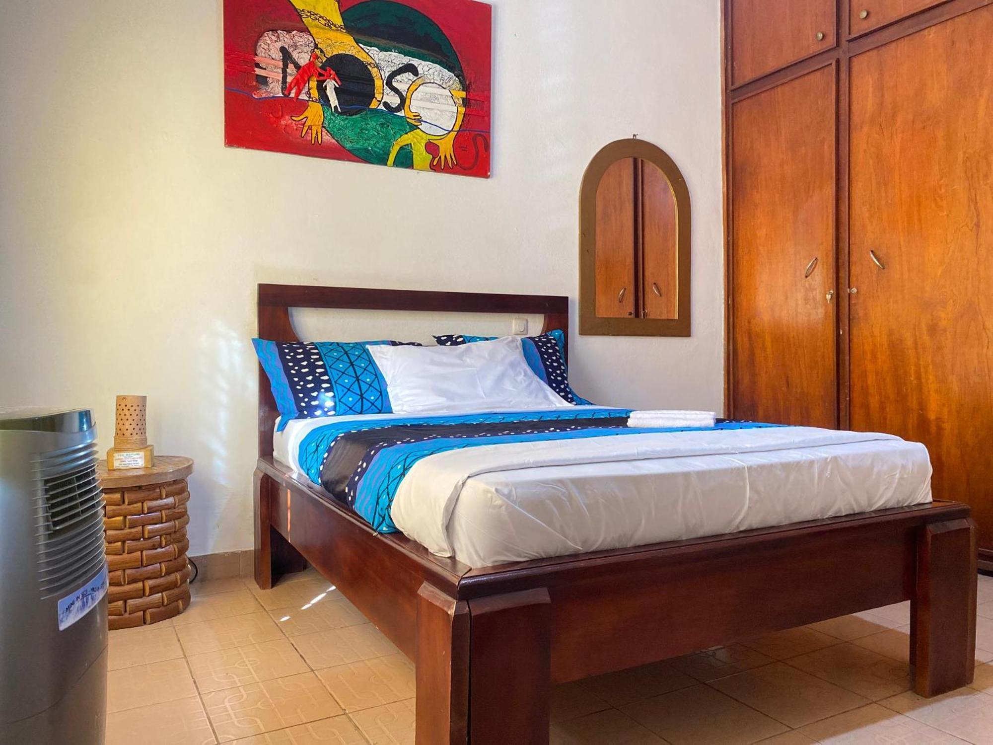 Hotel Fiiaa Yaoundé Exteriér fotografie